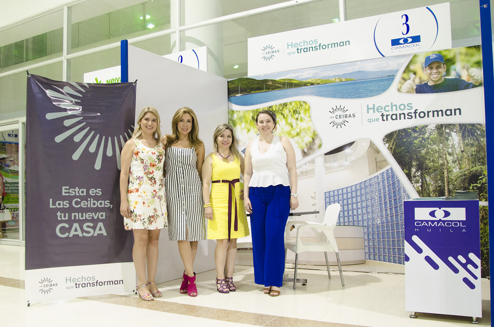 Las Ceibas, Empresas Públicas de Neiva E.S.P., es una de las empresas que participa en la Expo vivienda. En el stand nos encontramos a Lina García, Ana María Bahamón, Gloria Enid Perdomo, gerente de Las Ceibas E.S.P.; y María Isabel Carrizosa.